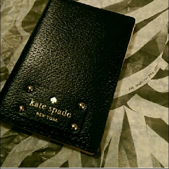 kate spade Accessories - Kate Spade passport cover kate spade Accessories - Kate Spade passport cover